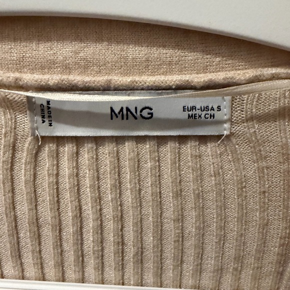 Mango Cream Ribbed Knit Top - Picture 2 of 3